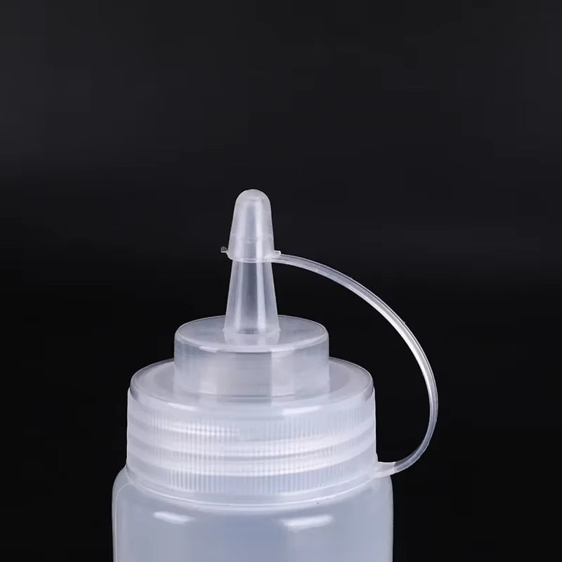 1PC White Plastic Squeeze Bottle with Cap Dispenser Bottle Bread Dessert Baking Accessory Cake Decorating Kitchen Gadget Tool